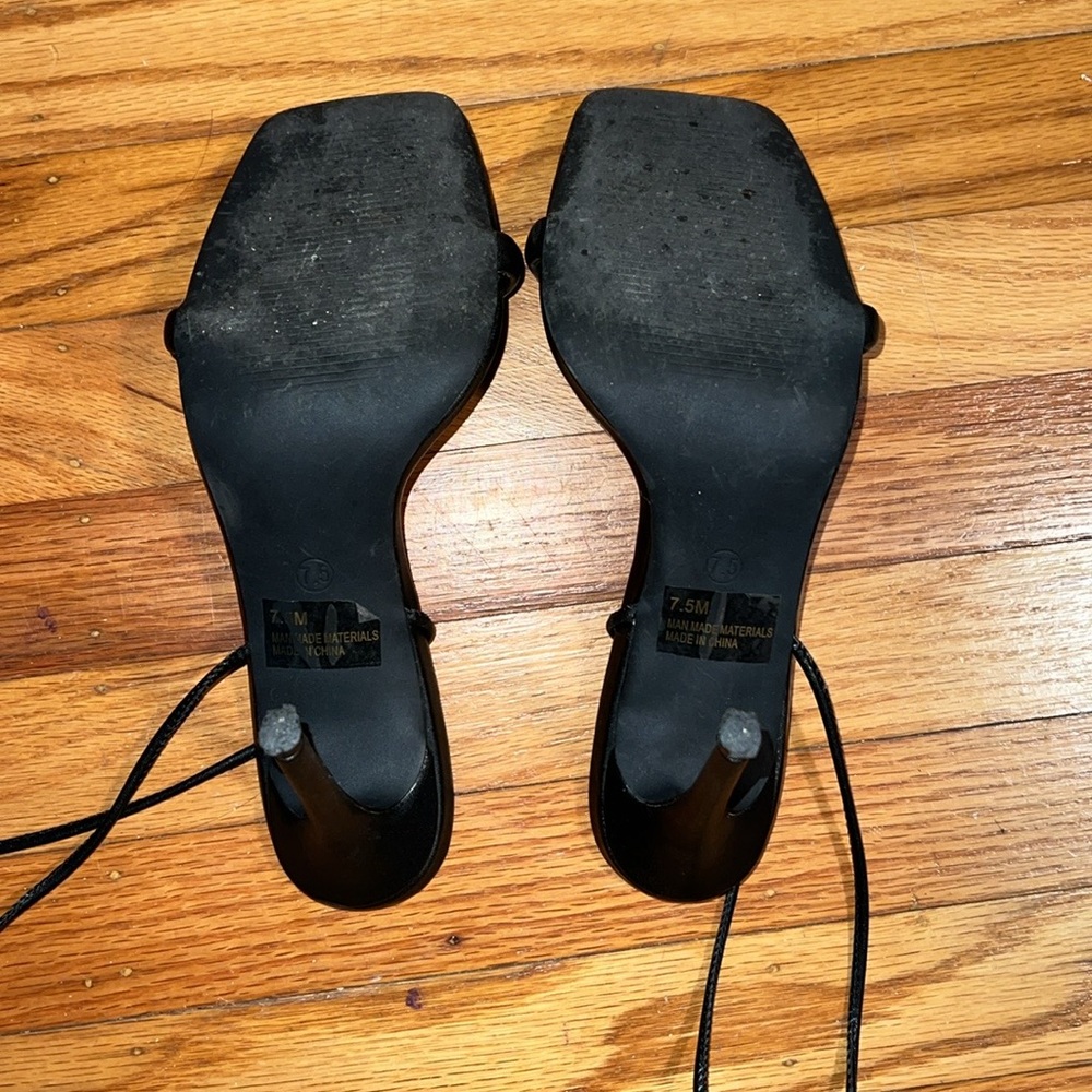Square Toe Lace Up Heels! - Picture 5 of 7